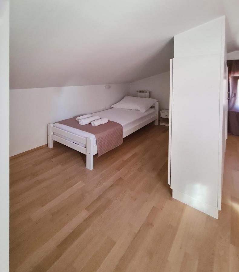 Apartmán Hisa Idej Sežana Exteriér fotografie